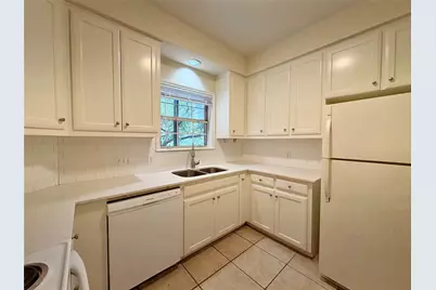 2100 San Gabriel Street #104, Austin, TX 78705 - Photo 3
