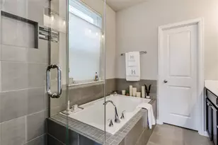 1405 Hyde St, Austin, TX 78741 - Photo 21