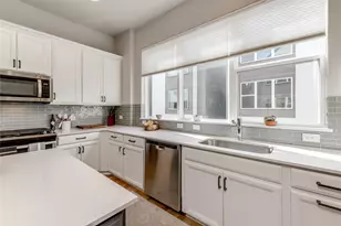 1405 Hyde St, Austin, TX 78741 - Photo 9