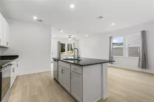 701 Unakite Trl, Liberty Hill, TX 78642 - Photo 7