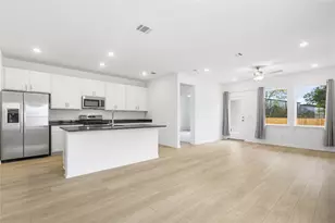 701 Unakite Trl, Liberty Hill, TX 78642 - Photo 3