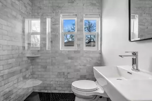 604 46th St, Austin, TX 78751 - Photo 13