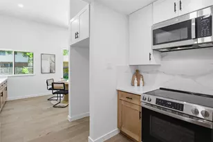 2110 Magazine St, Austin, TX 78727 - Photo 15