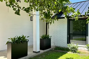 2110 Magazine St, Austin, TX 78727 - Photo 5