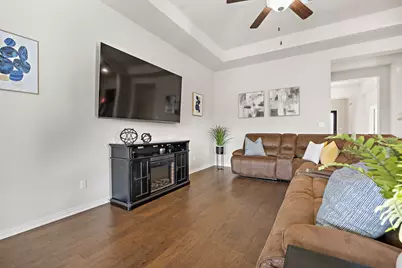 405 Miracle Rose Way, Liberty Hill, TX 78642 - Photo 17