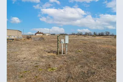 824 County Road 451, Coupland, TX 78615 - Photo 5