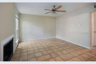 1000 W 26th Street #102, Austin, TX 78705 - Photo 23
