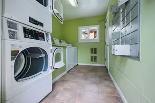 1000 W 26th St, Austin, TX 78705 - Photo 13