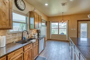 412 Jake Dr, Jarrell, TX 76537 - Photo 13