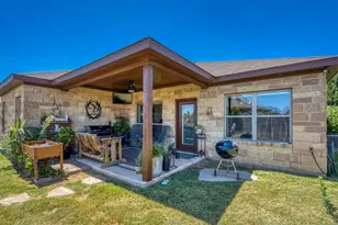 412 Jake Dr, Jarrell, TX 76537 - Photo 35