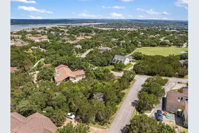 402 Malabar Street, Lakeway, TX 78734 - Photo 13