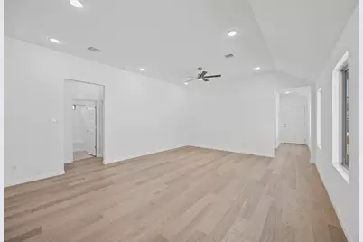 305 Bendecido Loop, Elgin, TX 78621 - Photo 23