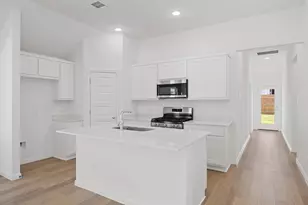 305 Bendecido Loop, Elgin, TX 78621 - Photo 9