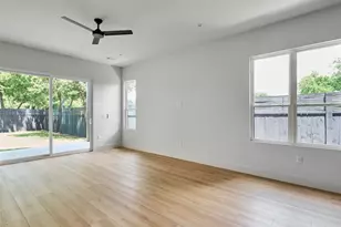 412 Hackberry Ln, Austin, TX 78753 - Photo 15