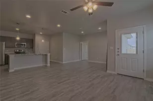 473 Cr 306, Jarrell, TX 76537 - Photo 21