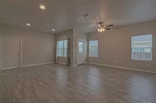 473 Cr 306, Jarrell, TX 76537 - Photo 19