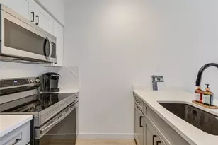 1219 Hollow Creek Dr, Austin, TX 78704 - Photo 7