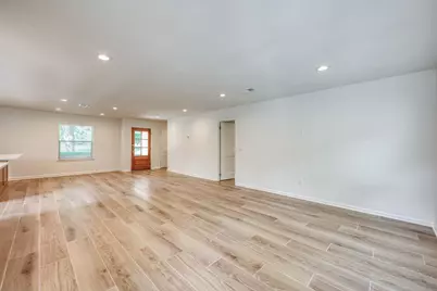 319 Columbine Street, Marble Falls, TX 78654 - Photo 13