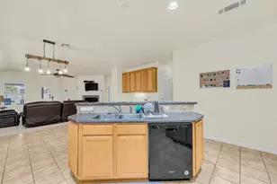 5705 Tumbled Stone Dr, Killeen, TX 76542 - Photo 9