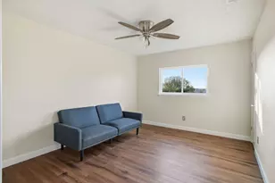 4020 Grassland Ln, Kyle, TX 78640 - Photo 15