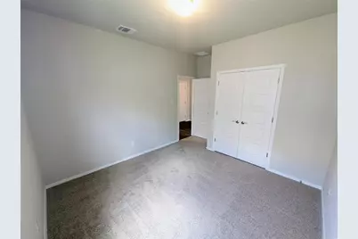 301 Chesterfield Drive, Kyle, TX 78640 - Photo 17