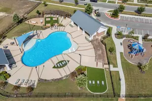 301 Chesterfield Dr, Kyle, TX 78640 - Photo 19