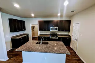 301 Chesterfield Dr, Kyle, TX 78640 - Photo 3