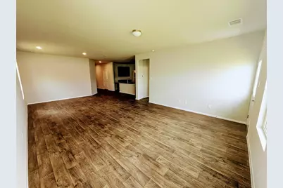 301 Chesterfield Drive, Kyle, TX 78640 - Photo 7