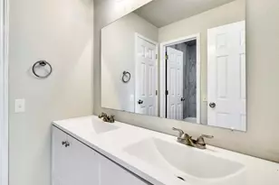 7312 E Ben White Blvd, Austin, TX 78741 - Photo 17