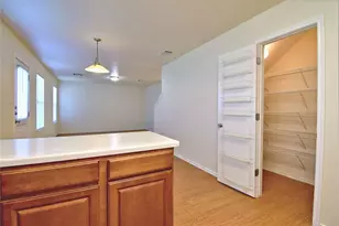 106 Phillips St, Hutto, TX 78634 - Photo 11