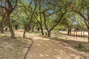50 Tiburon Dr, The Hills, TX 78738 - Photo 37