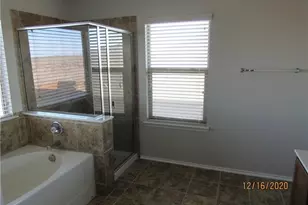 110 Carrington St, Hutto, TX 78634 - Photo 5