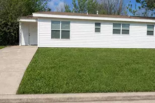 523 Lenora Dr, Taylor, TX 76574 - Photo 3
