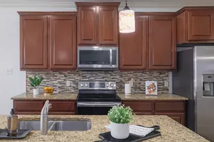 102 N Meadowlark St, Lakeway, TX 78734 - Photo 13