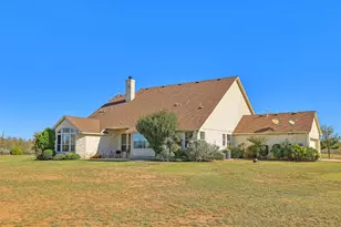 1525 Fm 1704, Elgin, TX 78621 - Photo 29