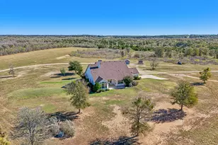 1525 Fm 1704, Elgin, TX 78621 - Photo 39