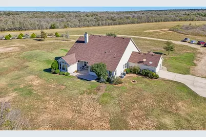 1525 Fm 1704, Elgin, TX 78621 - Photo 37