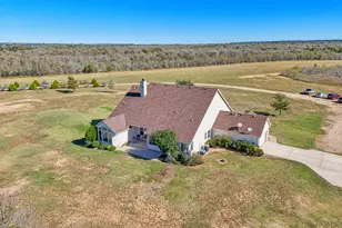 1525 Fm 1704, Elgin, TX 78621 - Photo 37