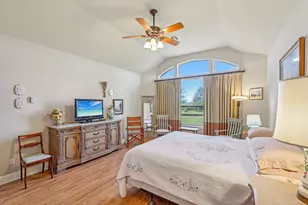 1525 Fm 1704, Elgin, TX 78621 - Photo 15