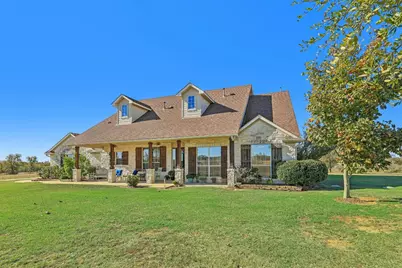 1525 Fm 1704, Elgin, TX 78621 - Photo 3