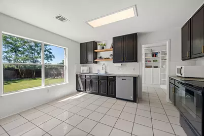 1606 Candlelight Drive, Leander, TX 78641 - Photo 13