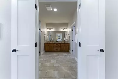 203 Unit B Champions Boulevard #B, La Vernia, TX 78121 - Photo 13