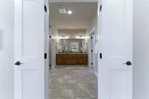 203 Champions Blvd, La Vernia, TX 78121 - Photo 13