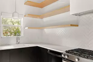 2007 Haskell St, Austin, TX 78702 - Photo 9