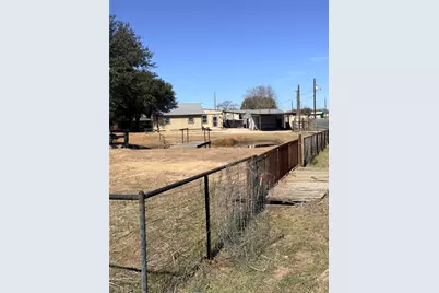 151 County Road 311, Rockdale, TX 76567 - Photo 5