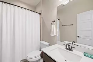 452 Pienza Dr, Georgetown, TX 78628 - Photo 29