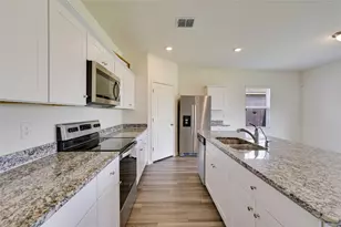 268 Wren Ln, Kyle, TX 78640 - Photo 7