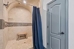 209 Lakeview Cir, Spring Branch, TX 78070 - Photo 17