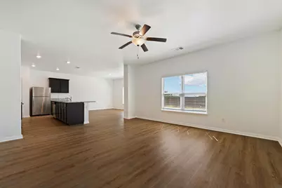 317 Crescent Park Drive, Jarrell, TX 76537 - Photo 3