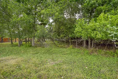 1335 Lovers Lane, Bastrop, TX 78602 - Photo 11